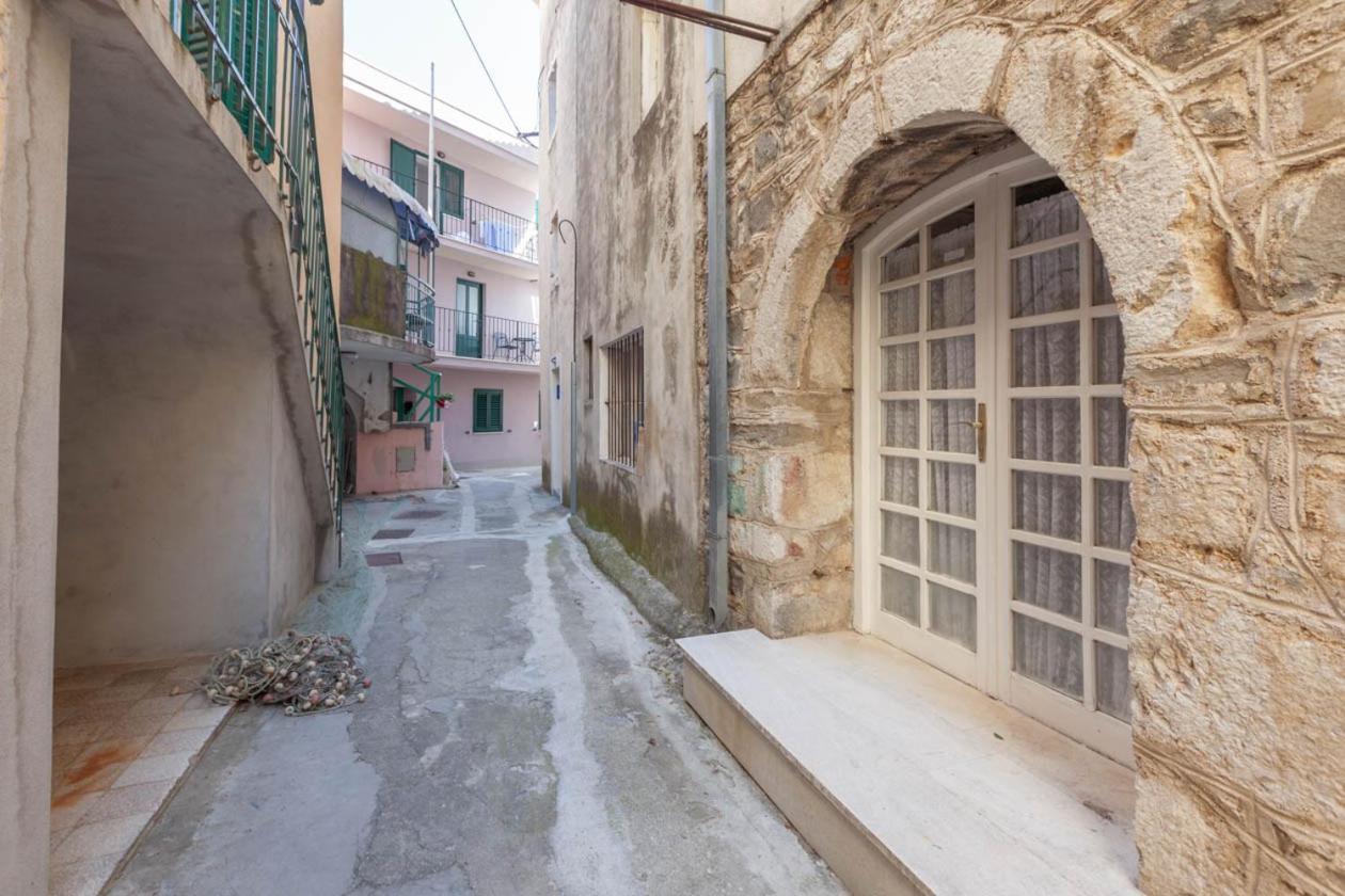 Apartmani Marija Podgora Exterior photo